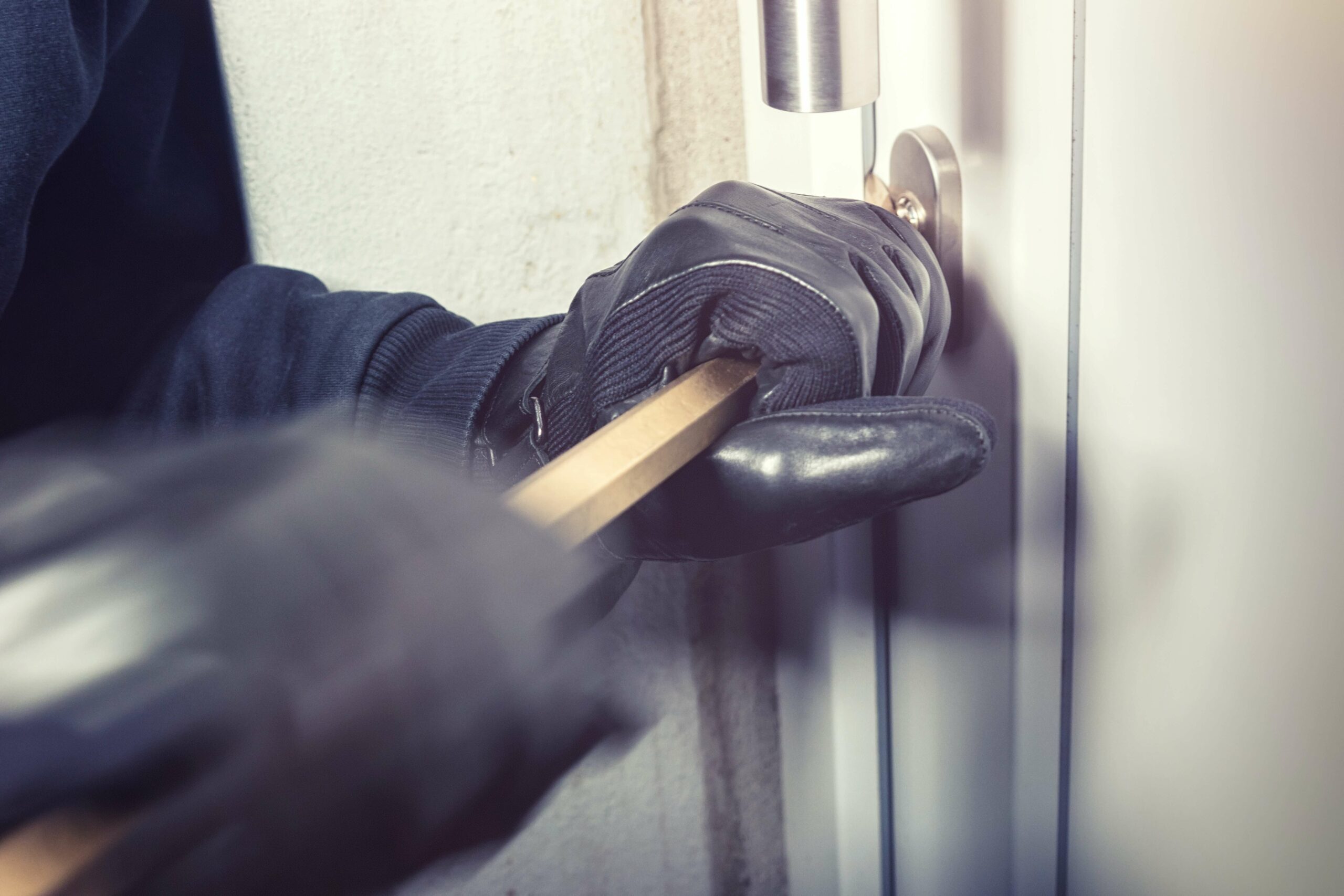 Are steel doors burglar proof